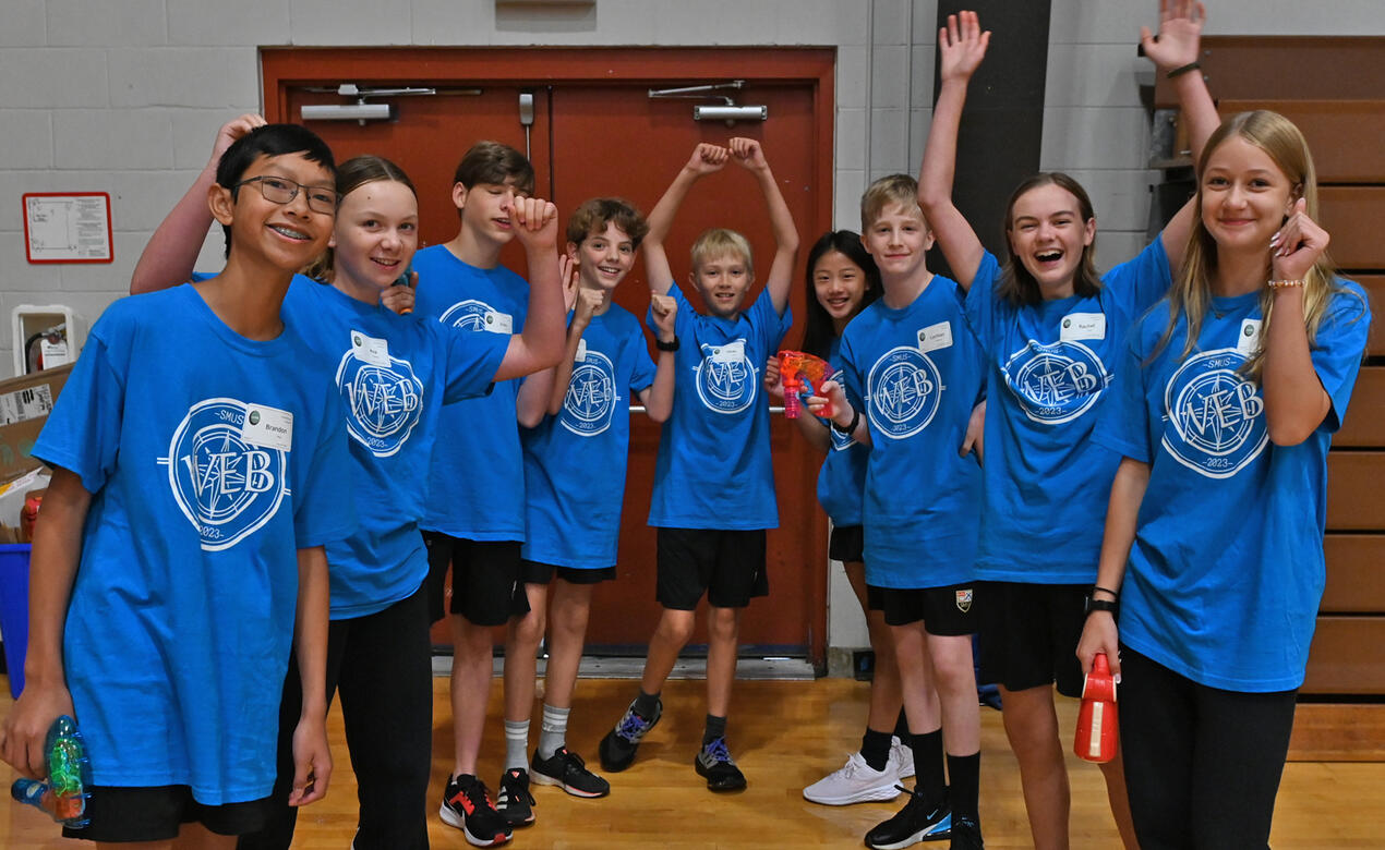 Middle School student welcome team