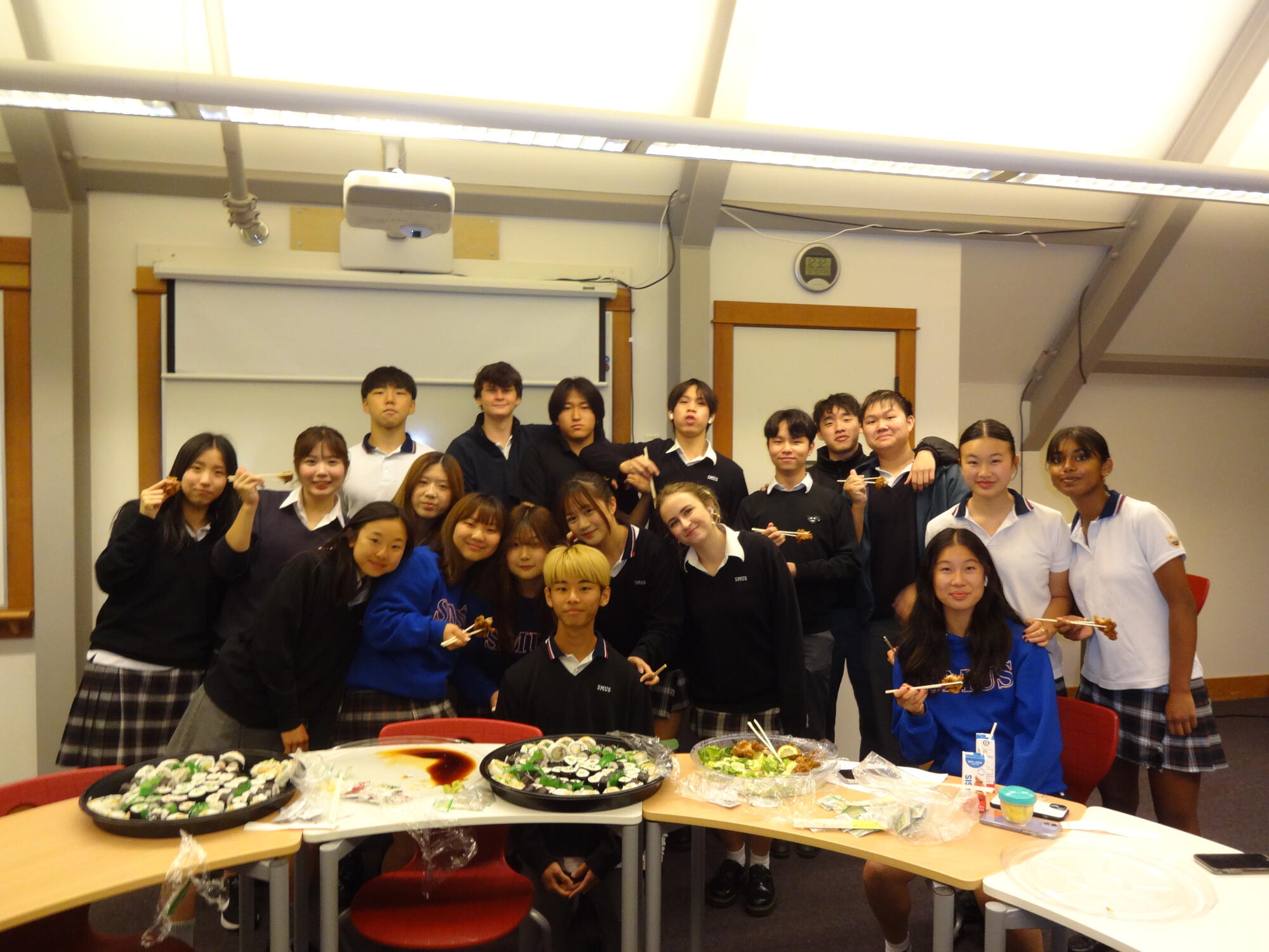 A group photo of the Japanese Cultural Club